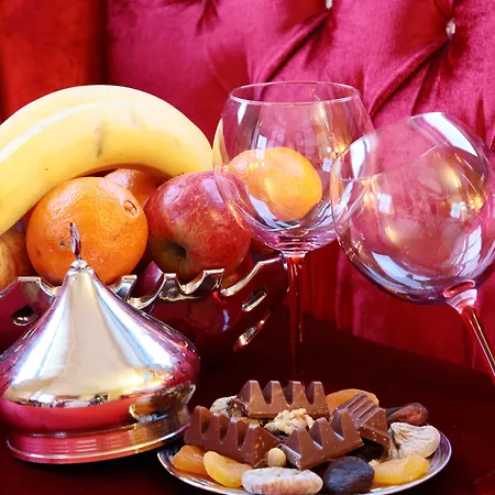 Sultan Tughra 4* イスタンブール