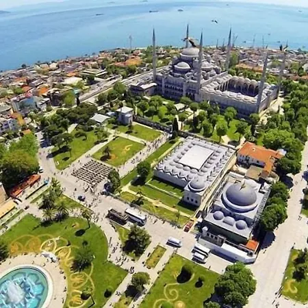 Sultan Tughra イスタンブール