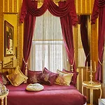 Sultan Tughra Hotel 4*